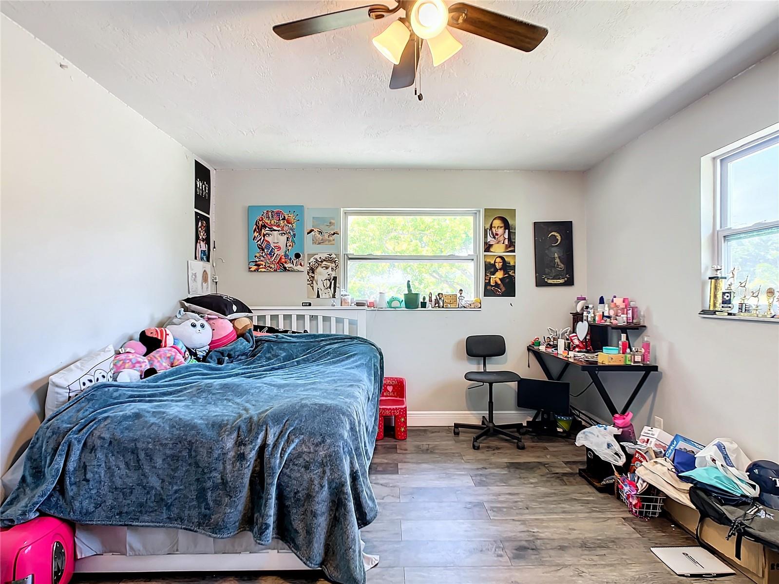 SPANISH ACRES - Residential