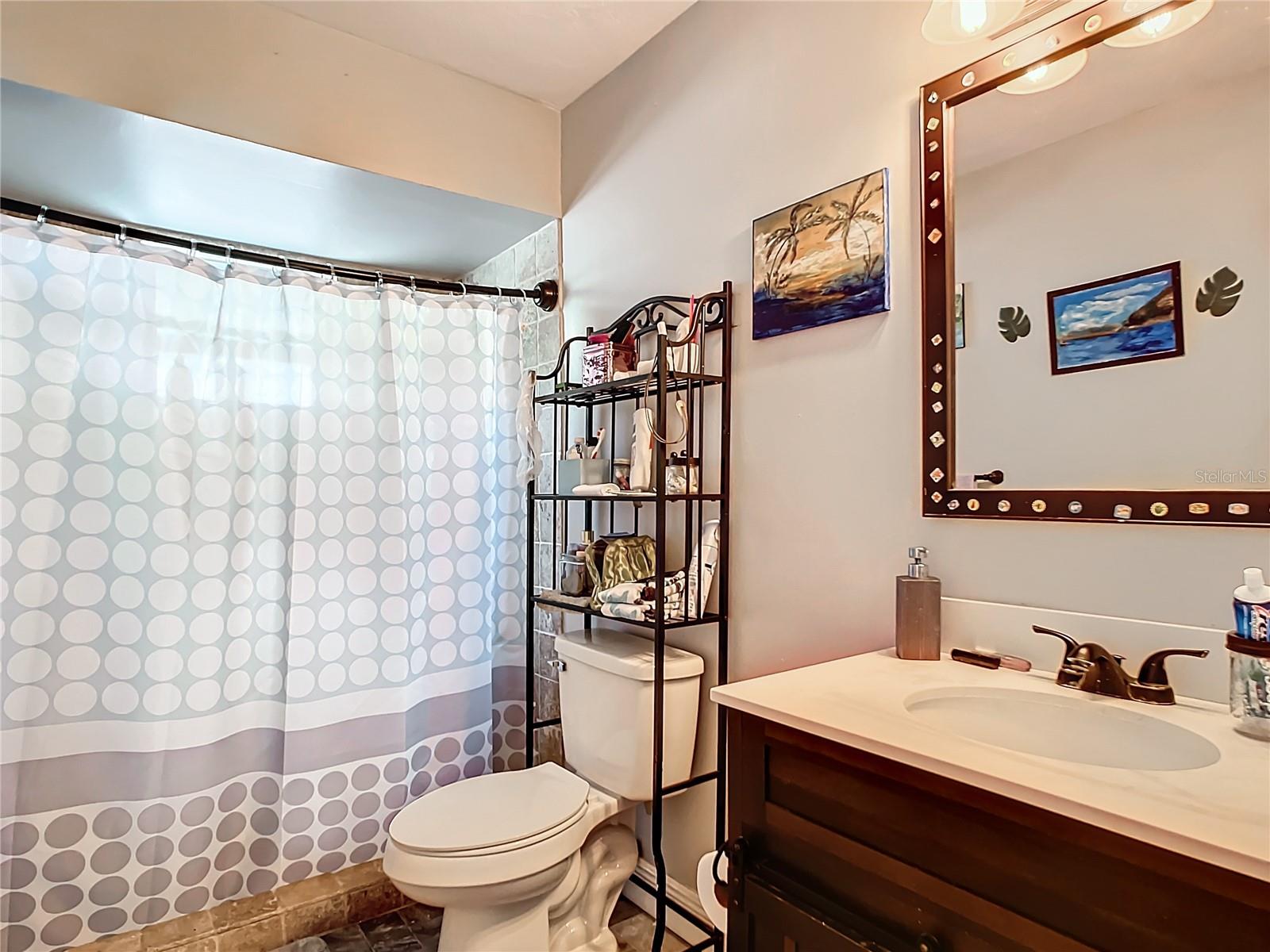 SPANISH ACRES - Residential