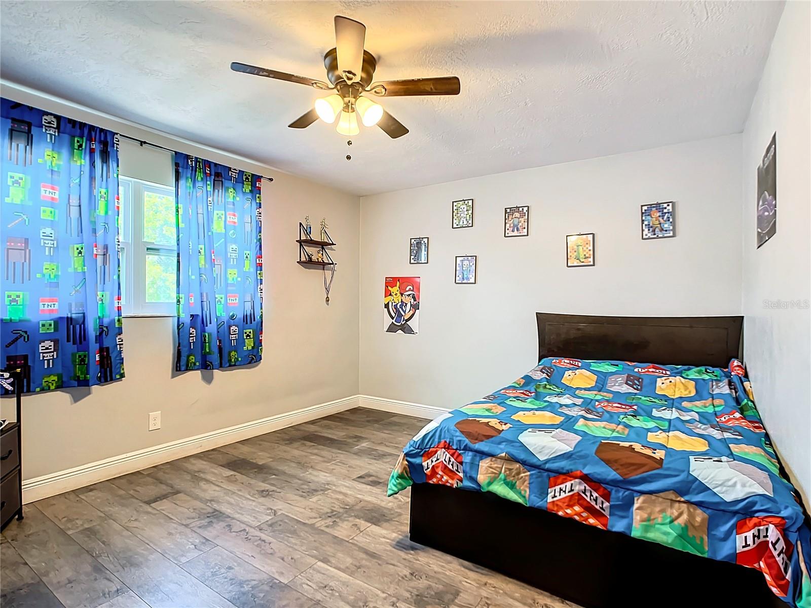 SPANISH ACRES - Residential