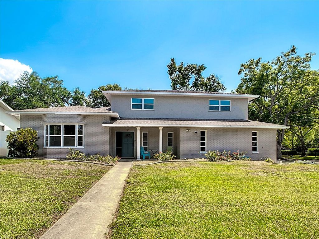 Photo of 2175 Santa Paula Dr, Dunedin, FL 34698 (MLS # TB8482043)