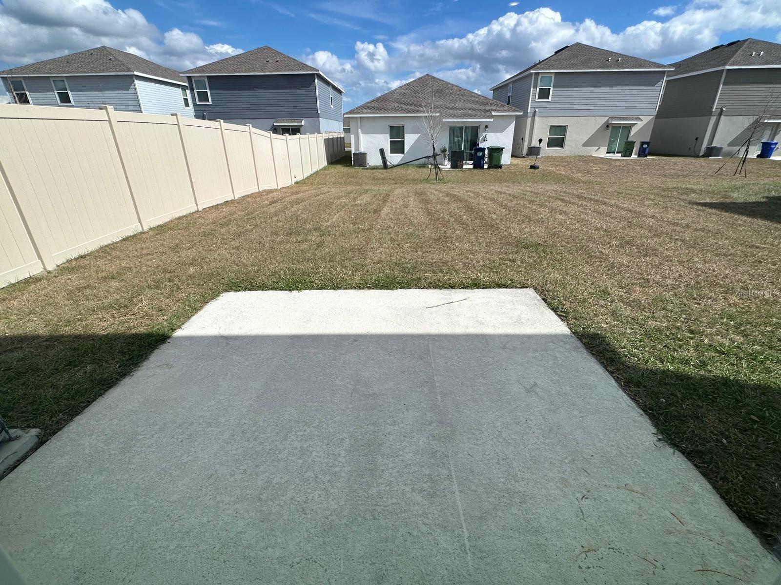 PEACE CREEK RESERVE 40'S - Residential Lease