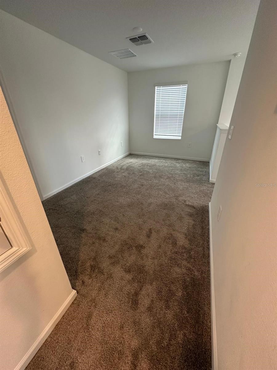 PEACE CREEK RESERVE 40'S - Residential Lease