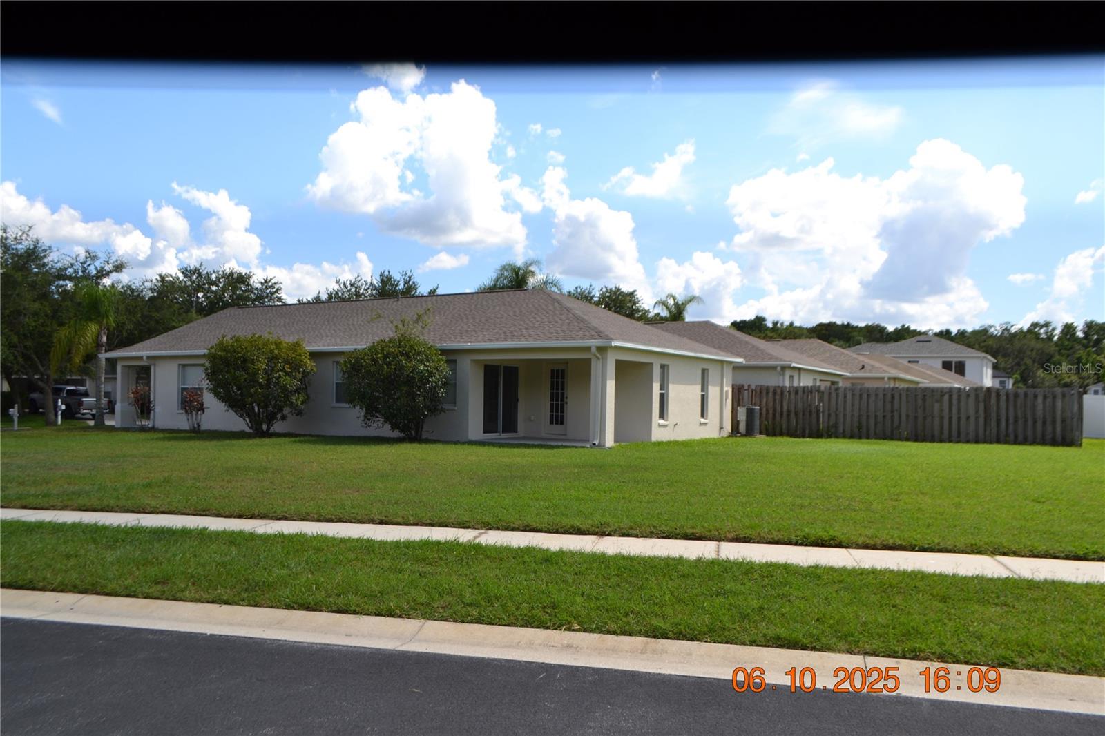 25947 TERRAWOOD LOOP