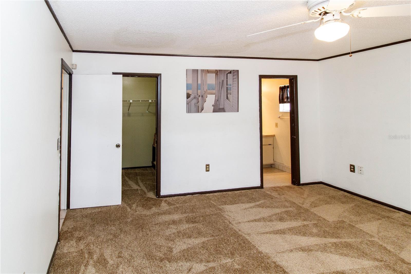 EMBASSY HILLS - Residential