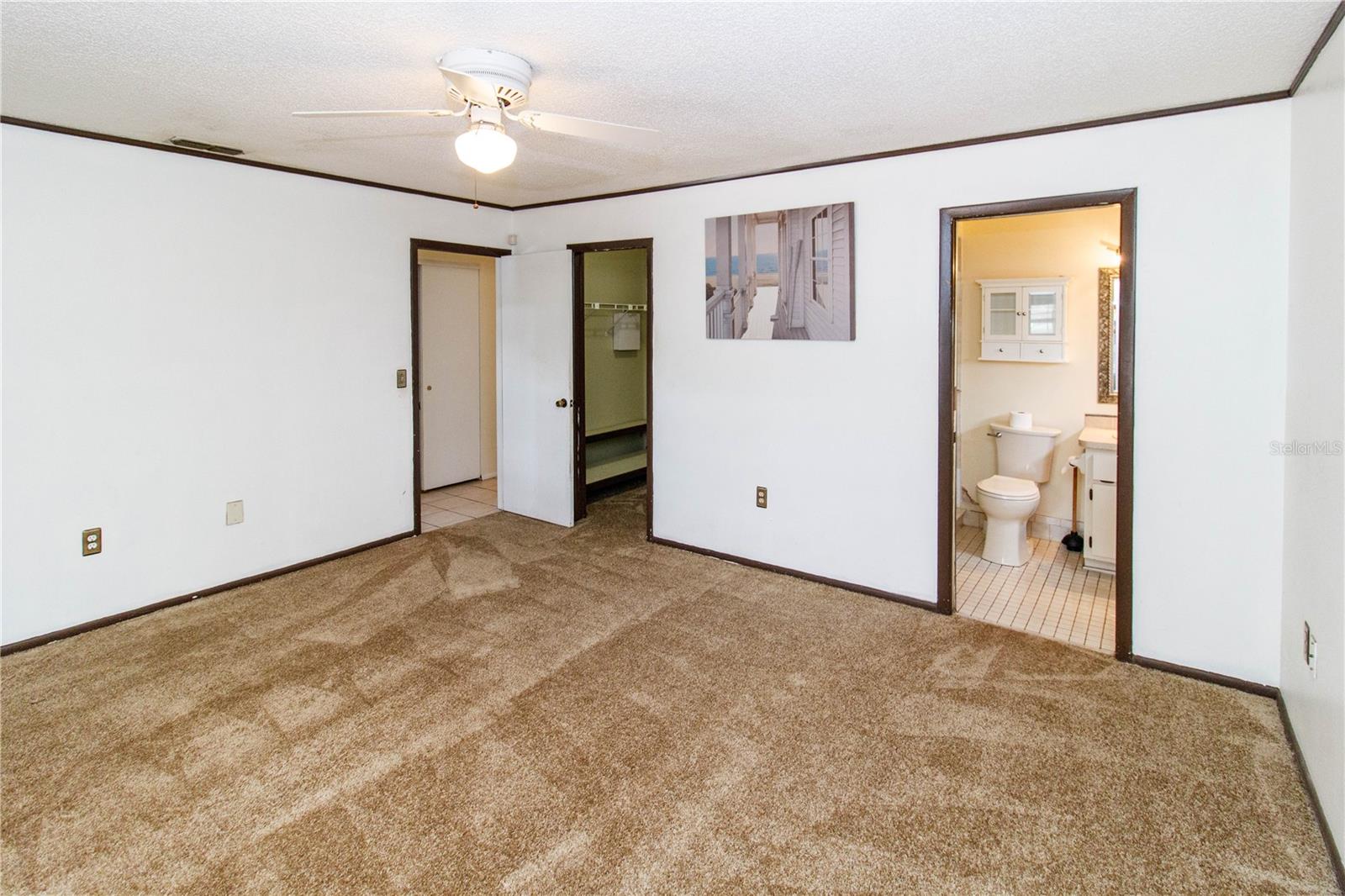 EMBASSY HILLS - Residential