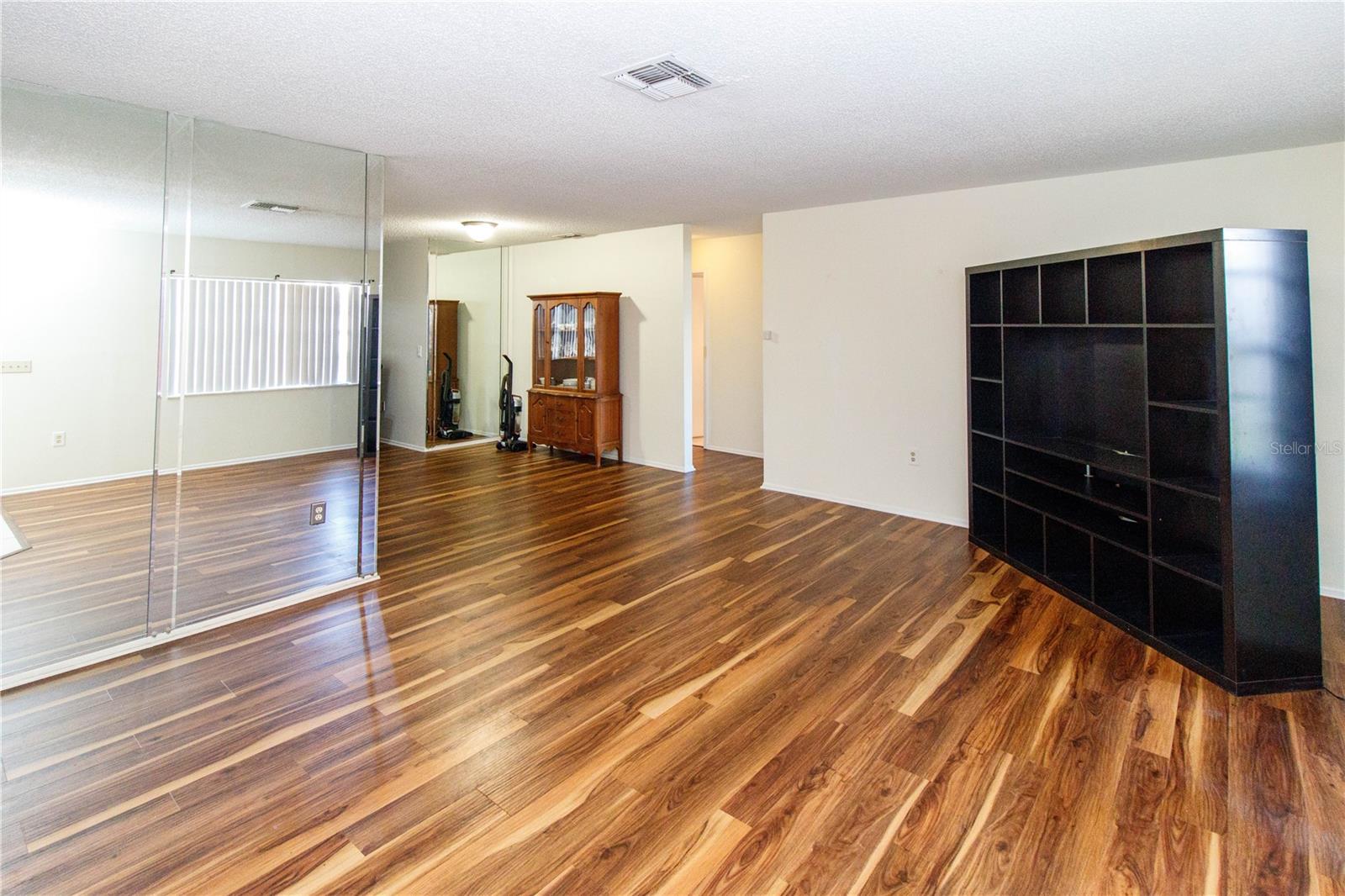 EMBASSY HILLS - Residential