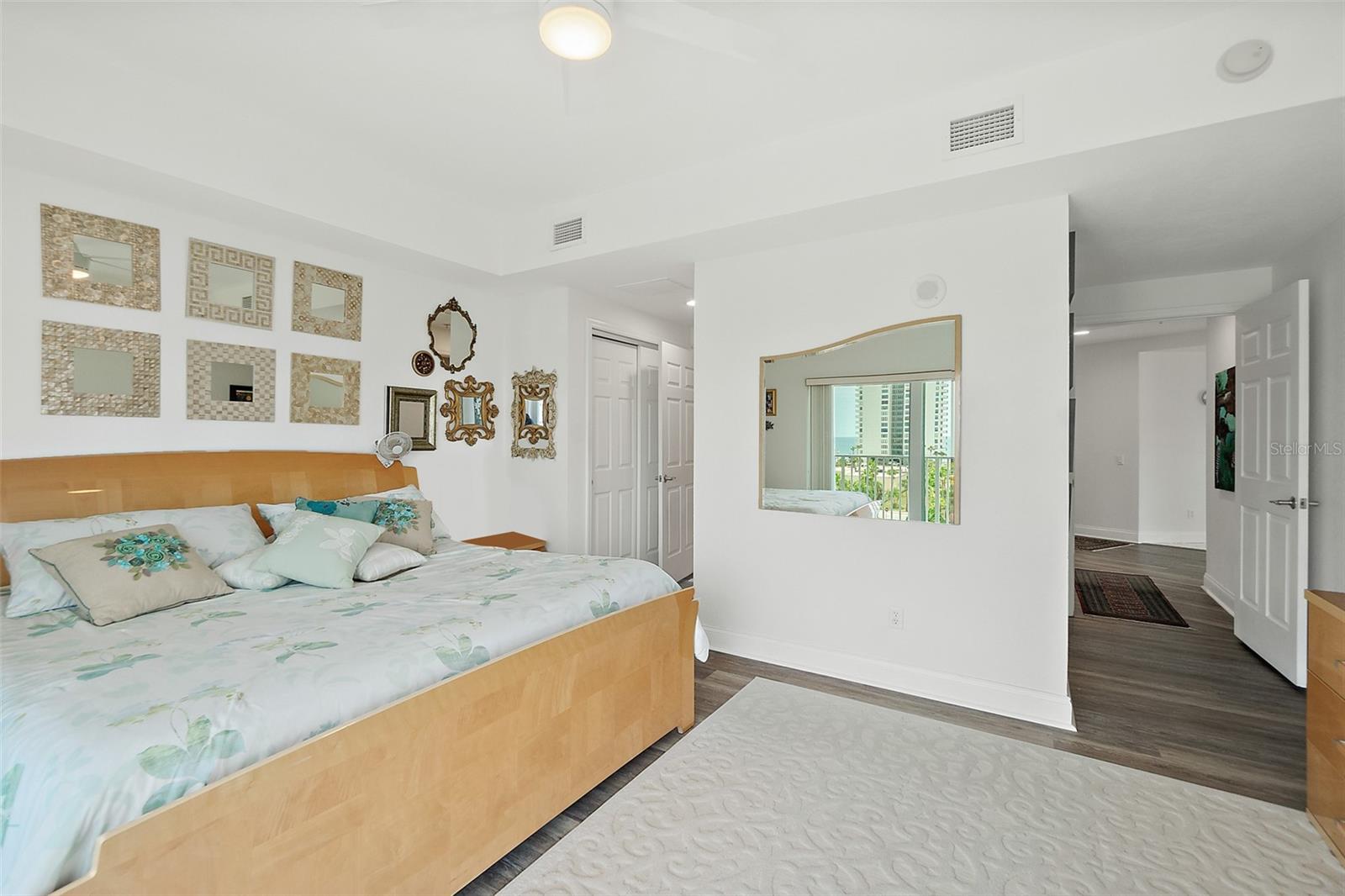 OCEANS GRAND CONDO - Residential