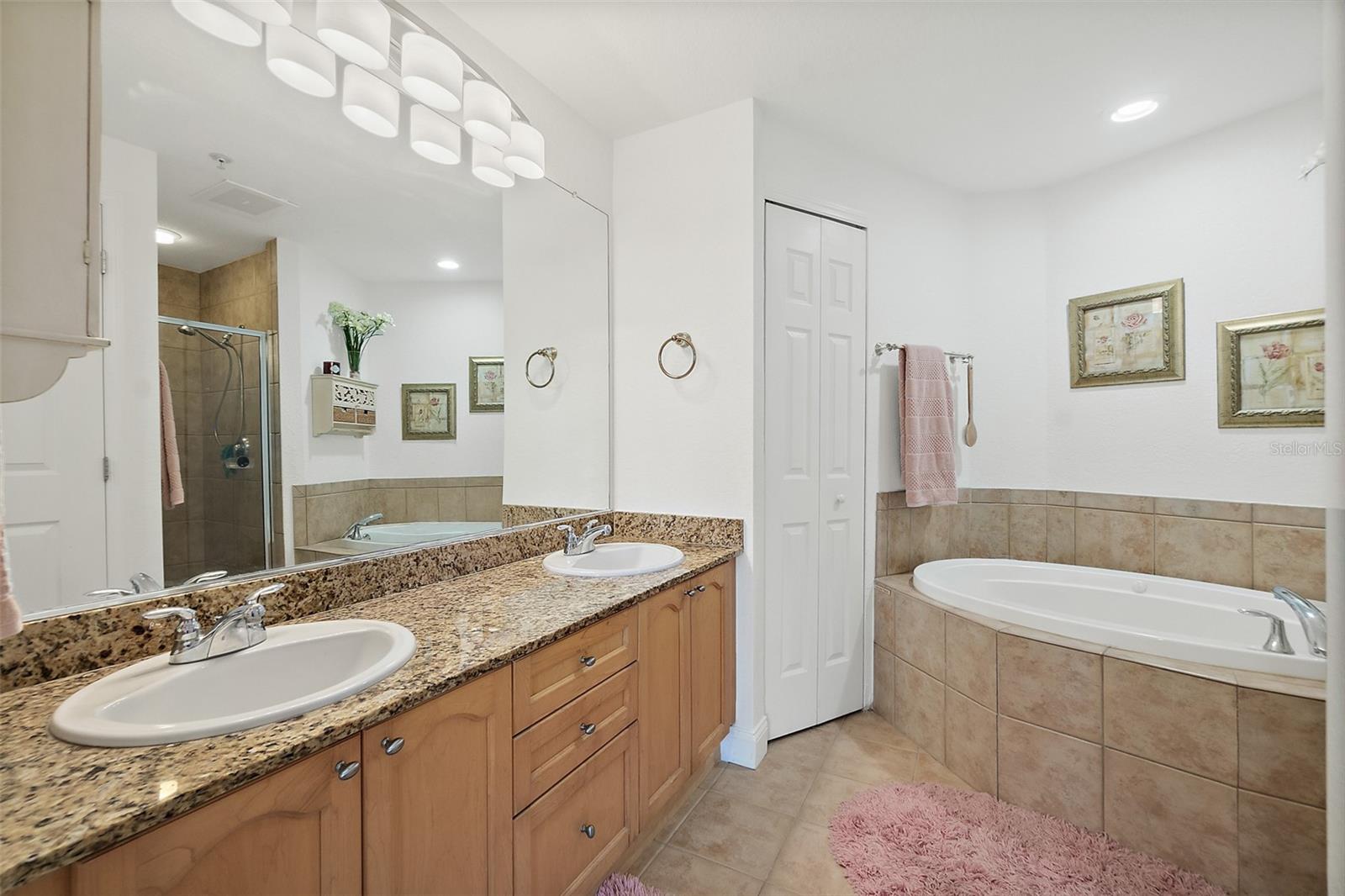 OCEANS GRAND CONDO - Residential