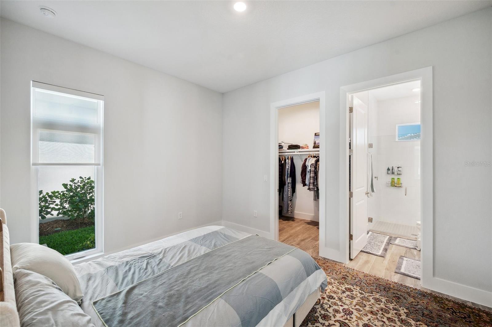 AQUA LAGOON - Residential