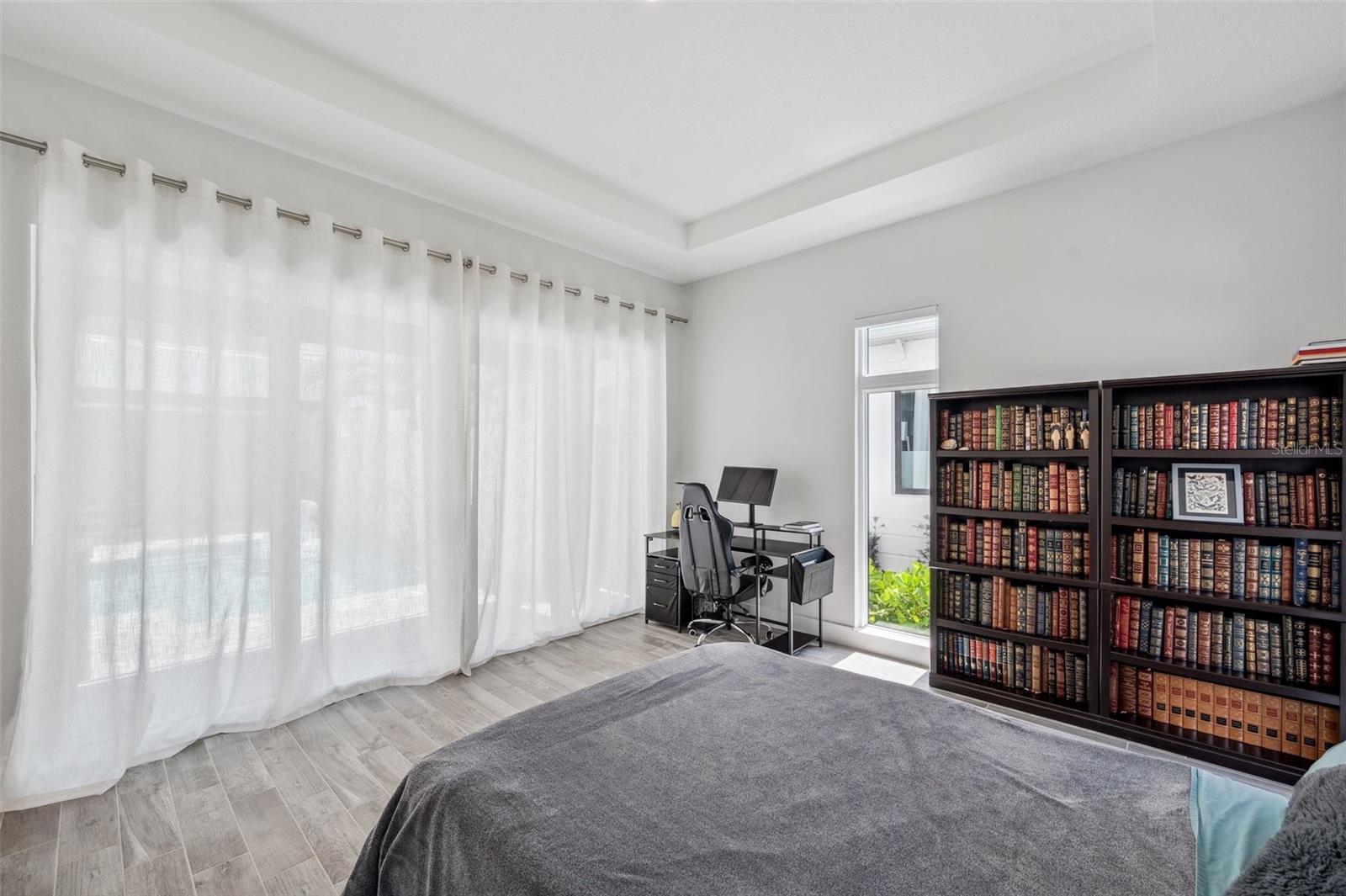 AQUA LAGOON - Residential