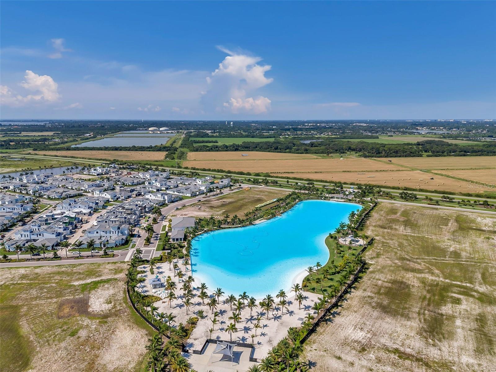 AQUA LAGOON - Residential