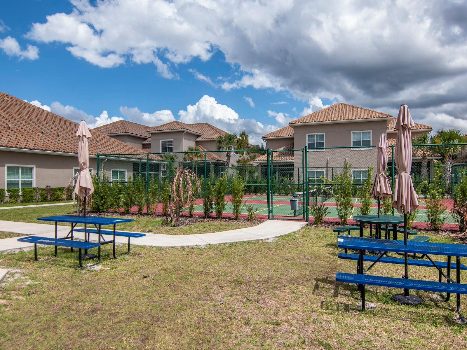 ANAND VIHAR CLUB VILLAS CONDO - Residential