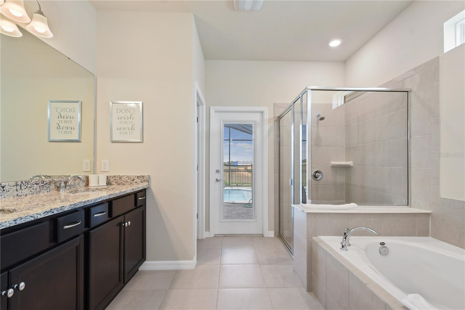 WINDSOR ISLAND RESORT - Residential