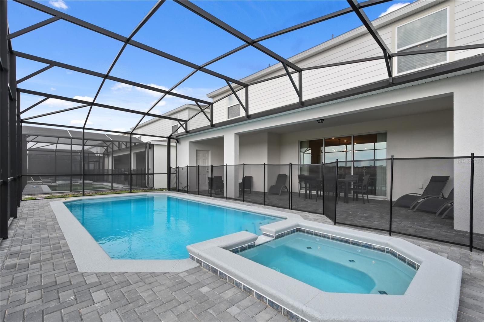 WINDSOR ISLAND RESORT - Residential