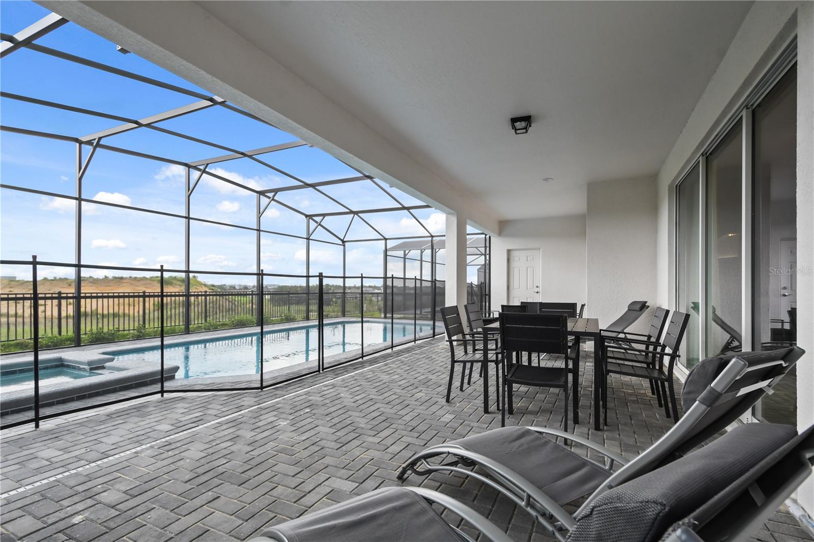 WINDSOR ISLAND RESORT - Residential