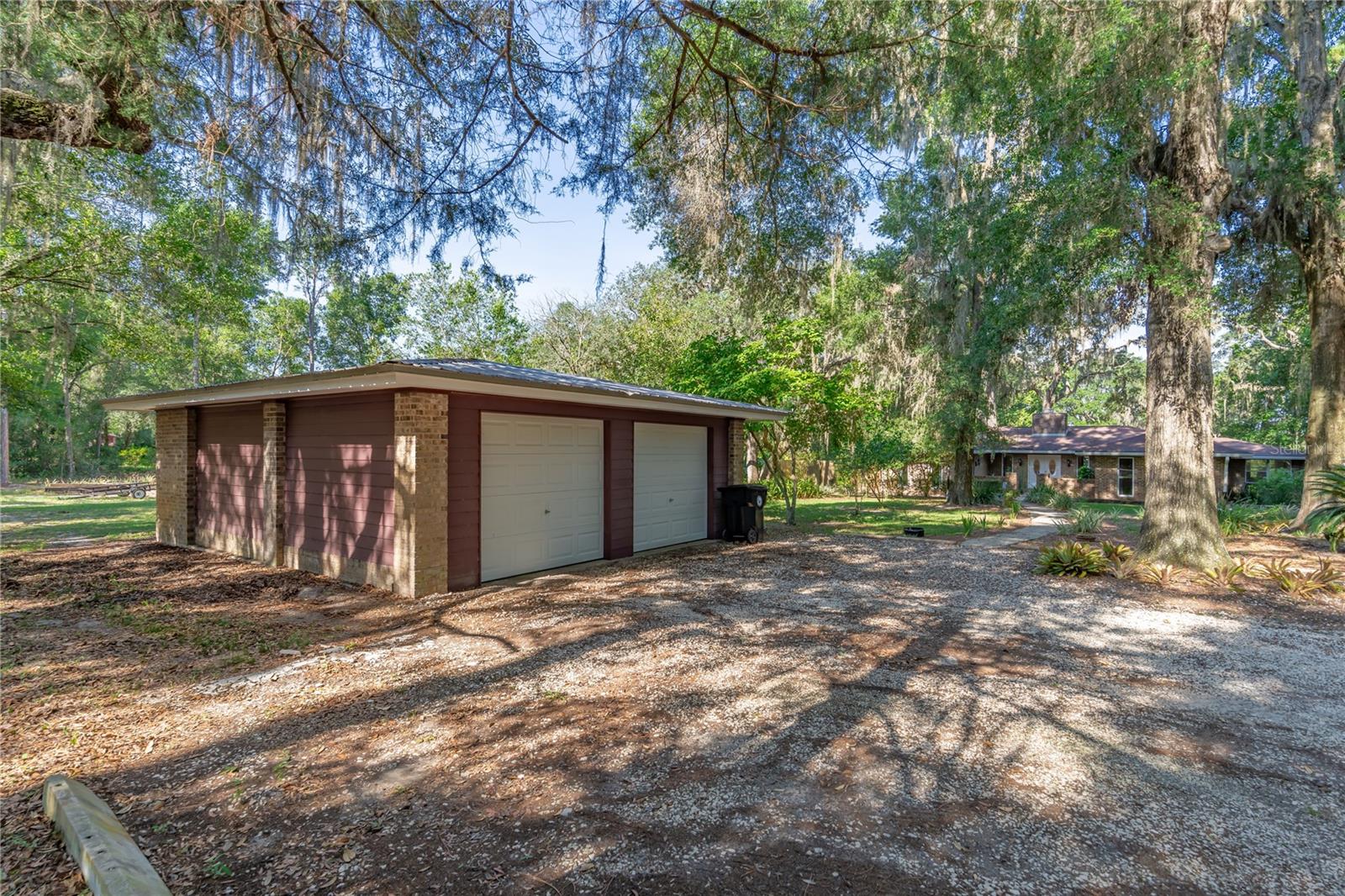 HILLCREST - Residential