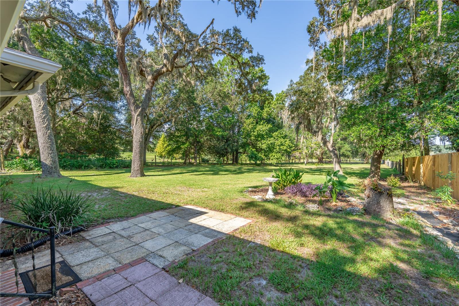 HILLCREST - Residential