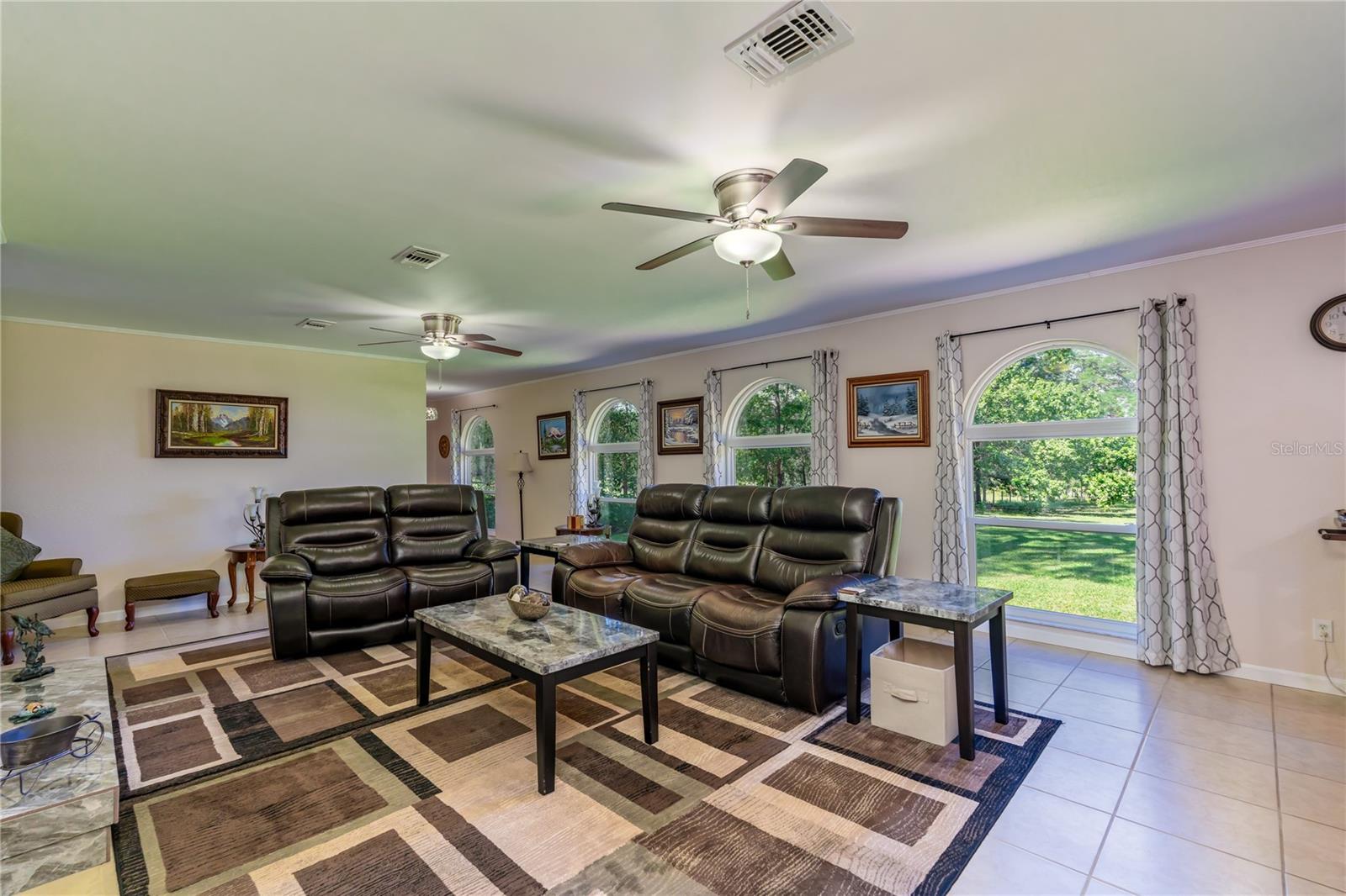 HILLCREST - Residential