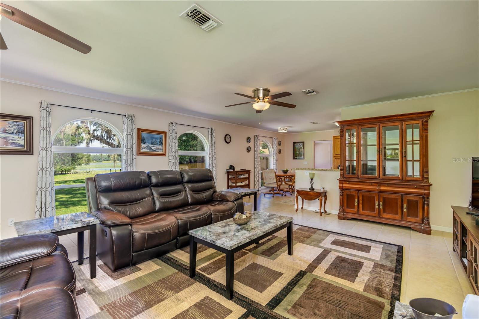 HILLCREST - Residential