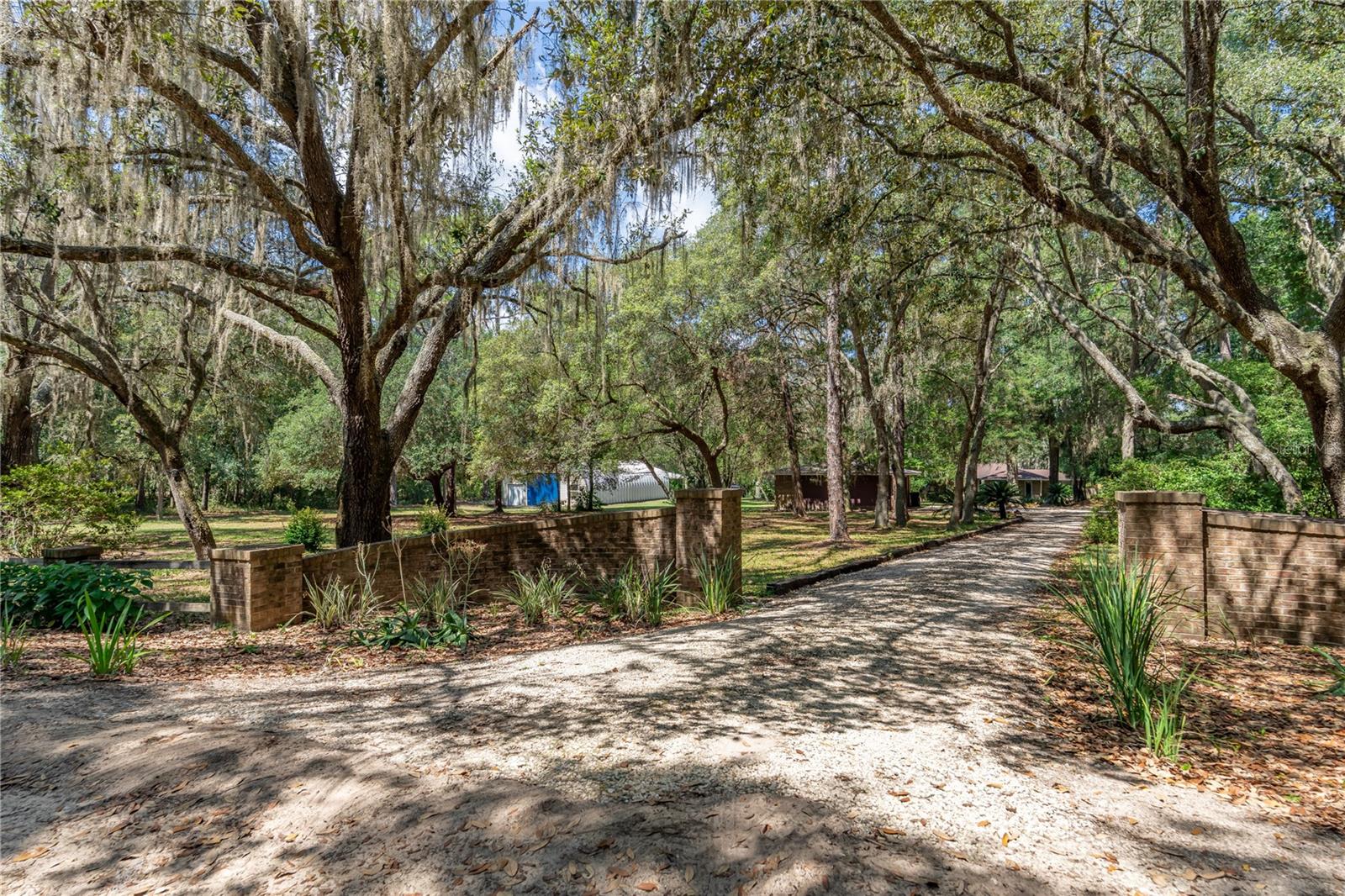 HILLCREST - Residential