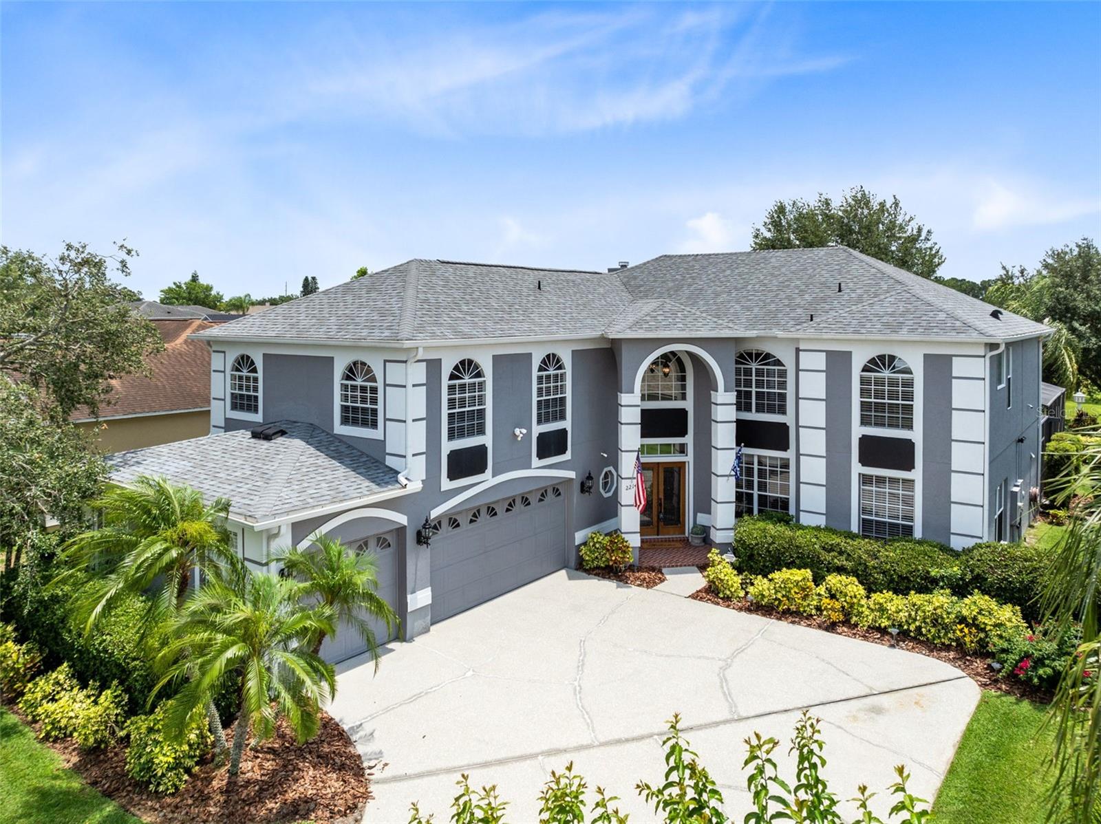 2214 WESTBOURNE DRIVE