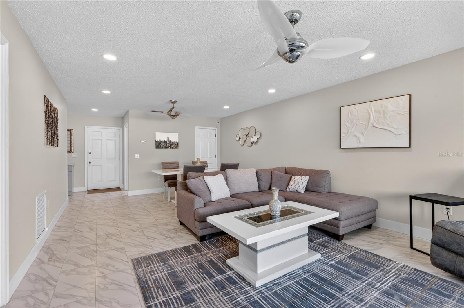 IMPERIAL COVE 6 - Residential