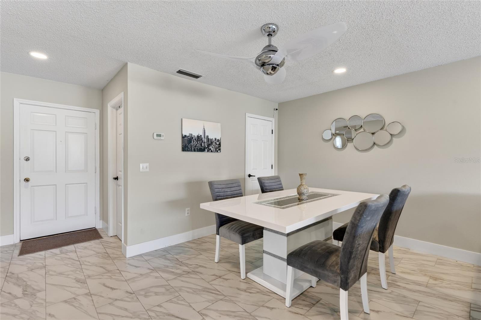 IMPERIAL COVE 6 - Residential