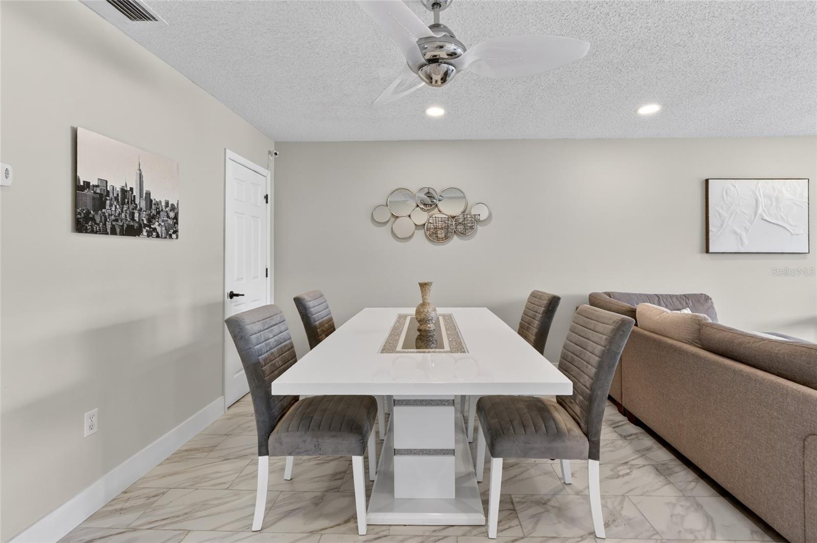 IMPERIAL COVE 6 - Residential