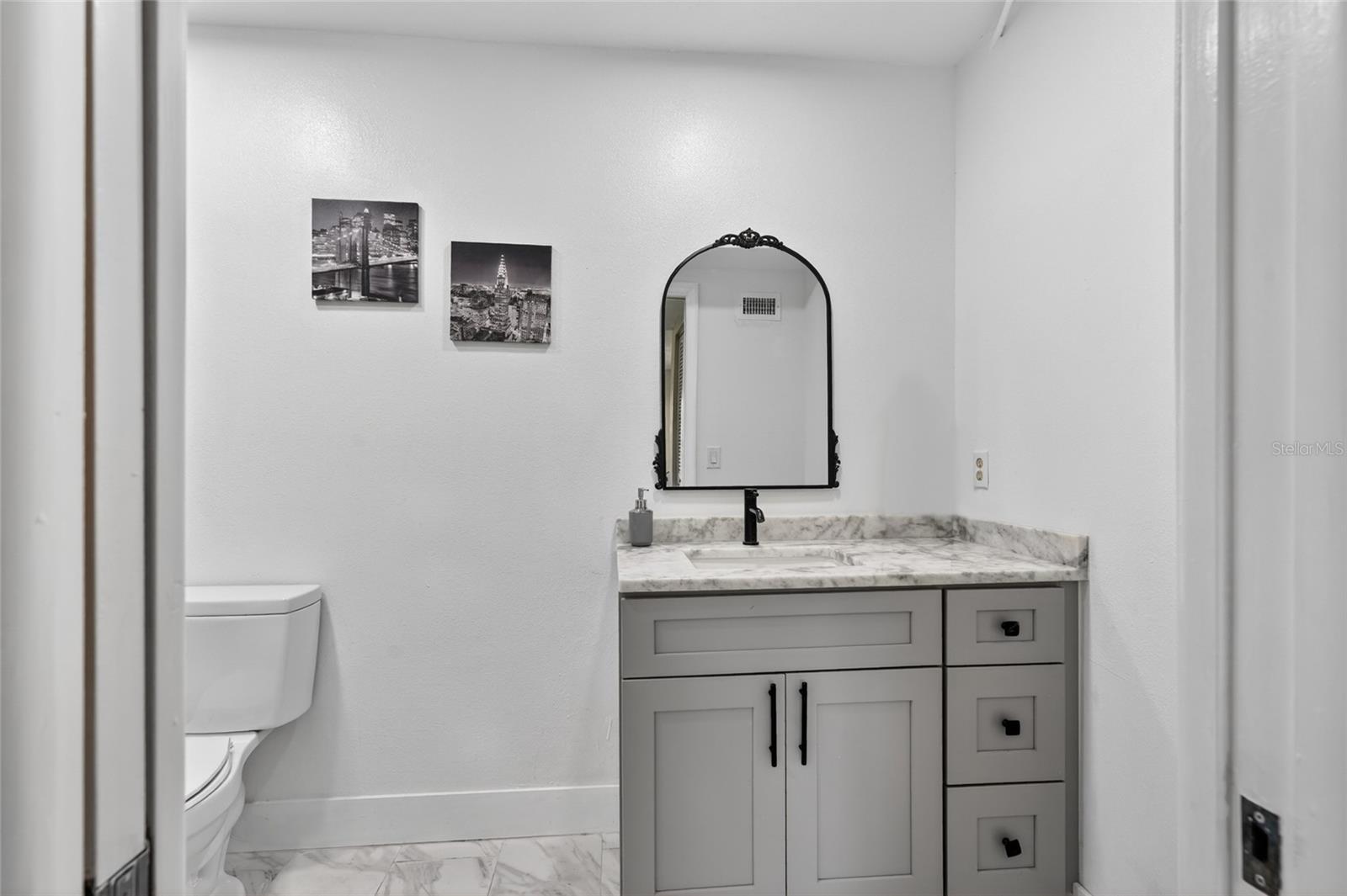 IMPERIAL COVE 6 - Residential