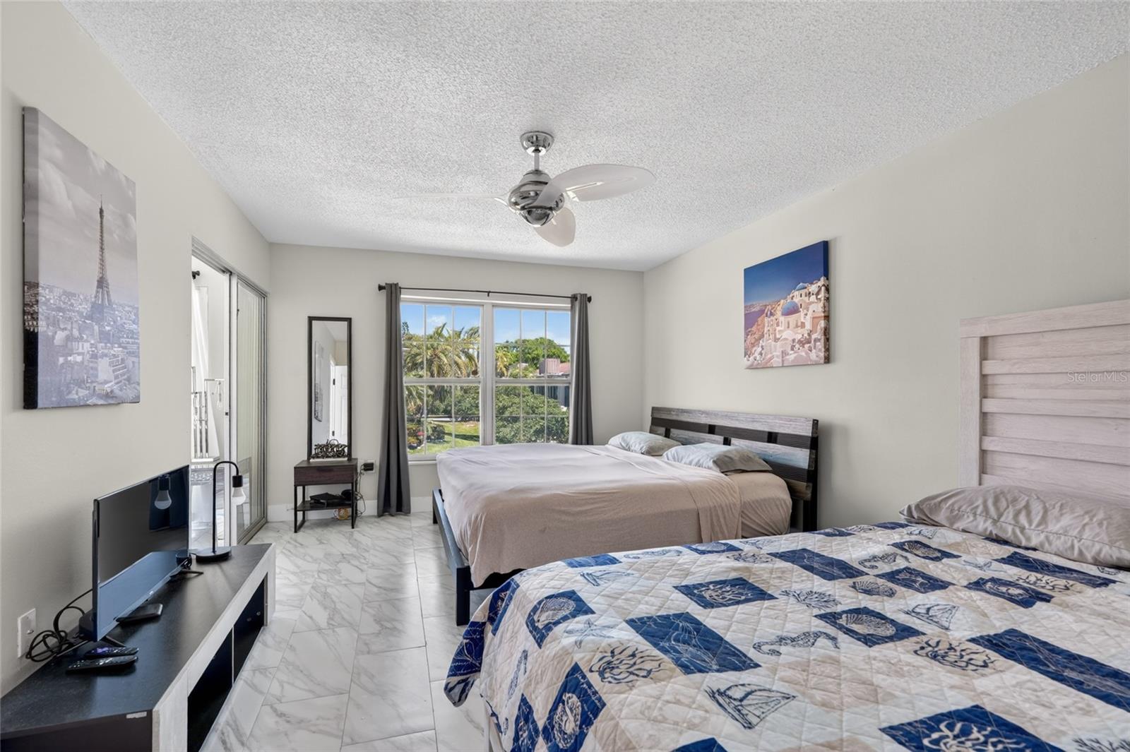 IMPERIAL COVE 6 - Residential