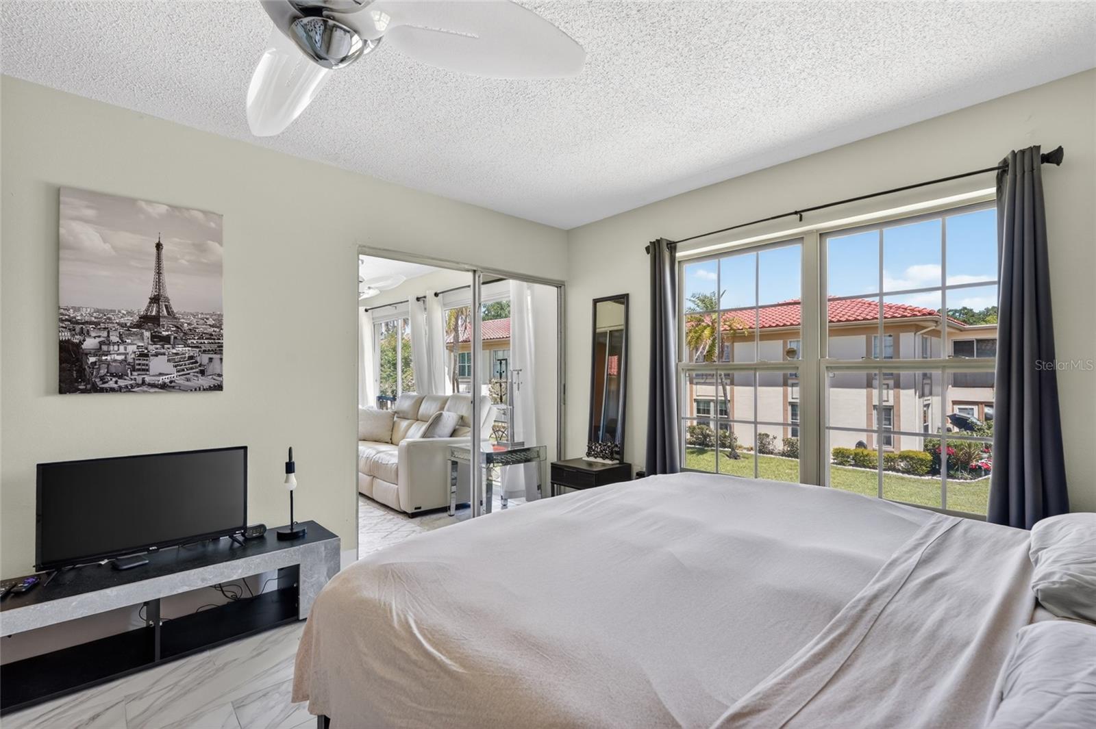 IMPERIAL COVE 6 - Residential