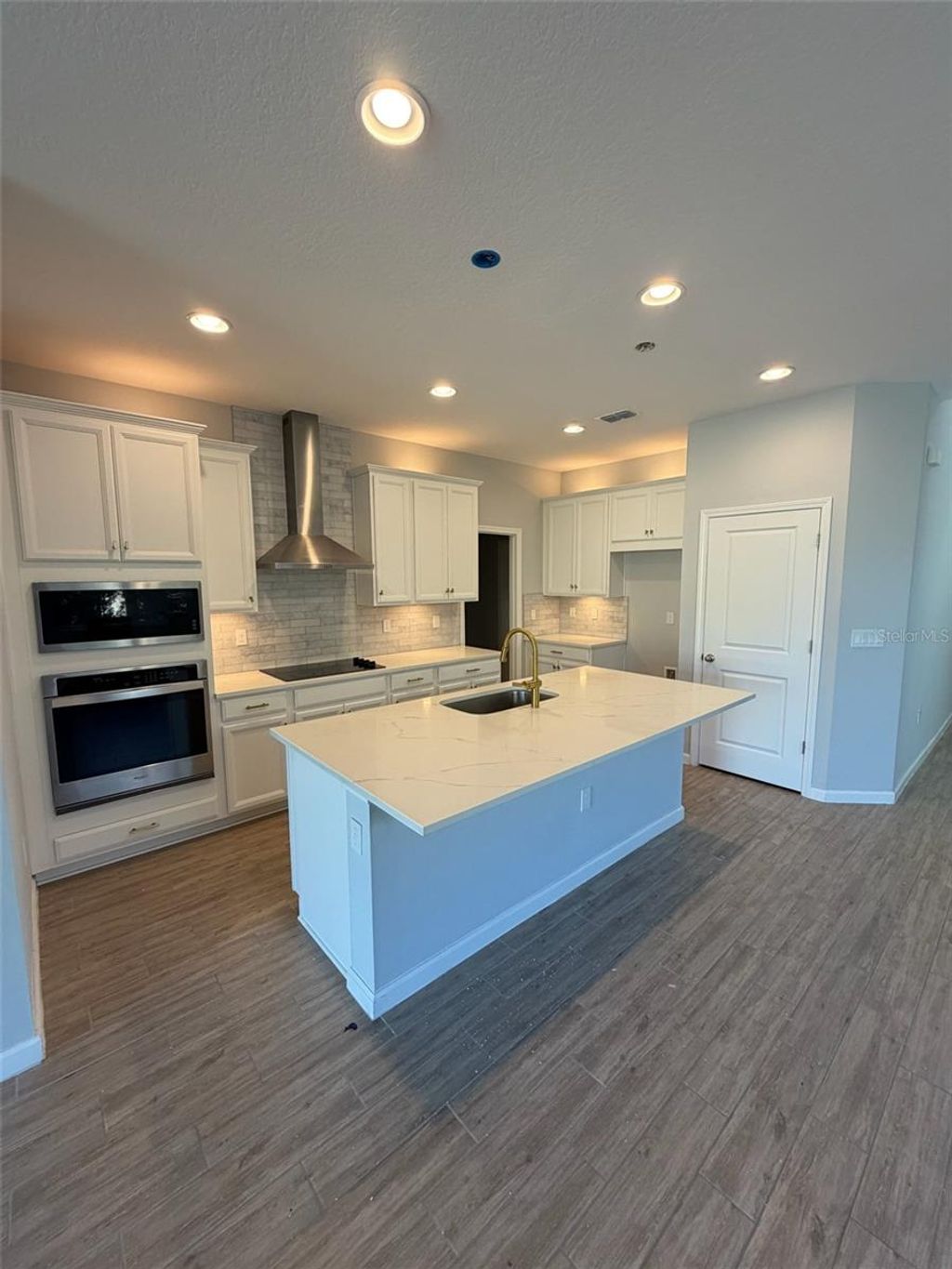 Photo of 4614 Cragmere Loop, Clermont, FL 34711 (MLS # O6384892)