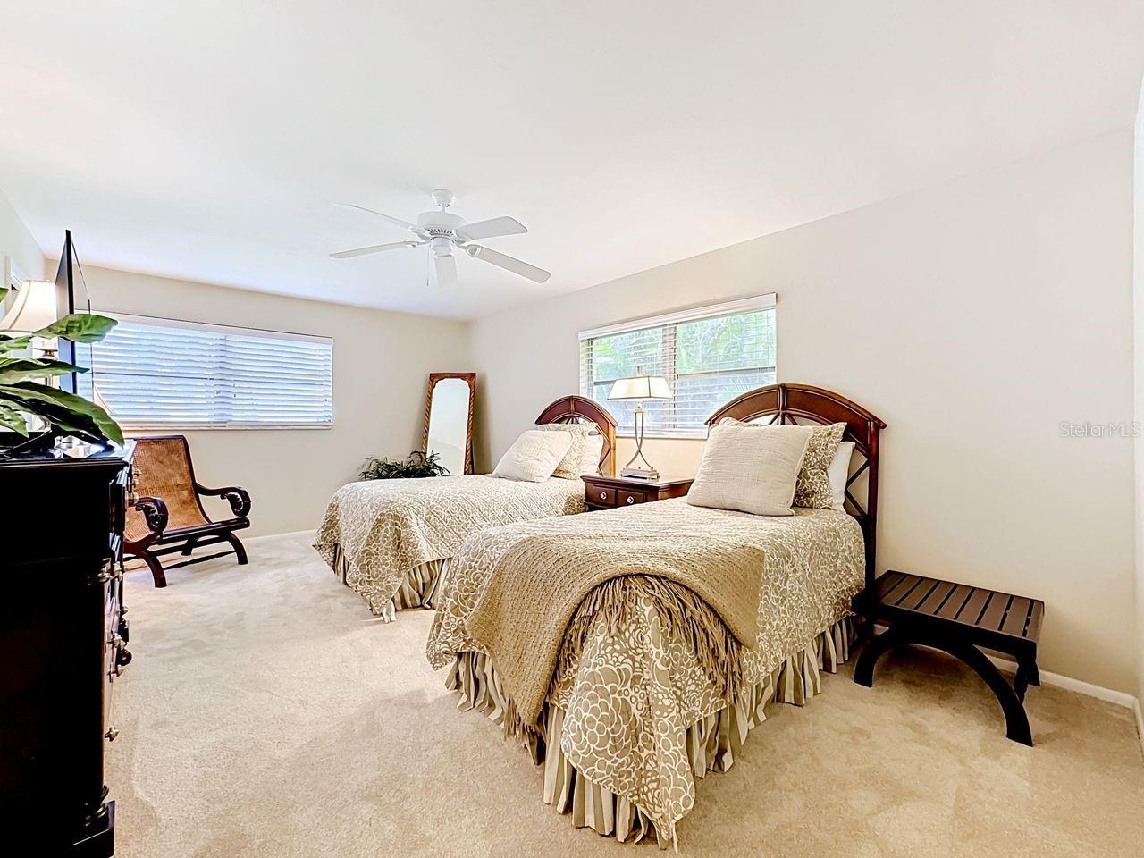COUNTRY CLUB SHORES SEC 02 - Residential
