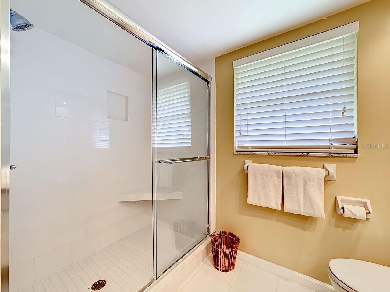 COUNTRY CLUB SHORES SEC 02 - Residential