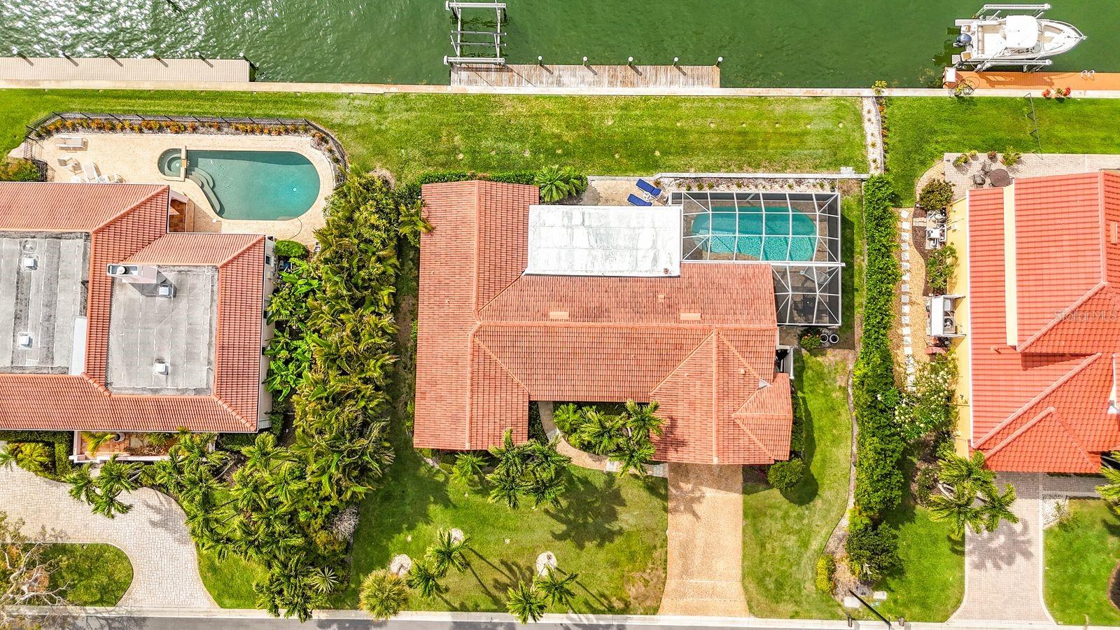 COUNTRY CLUB SHORES SEC 02 - Residential