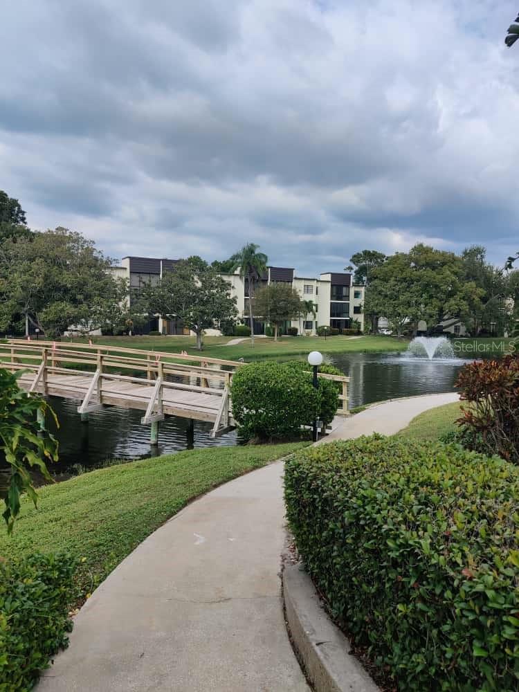 LAKEVIEW OF LARGO - Residential Lease
