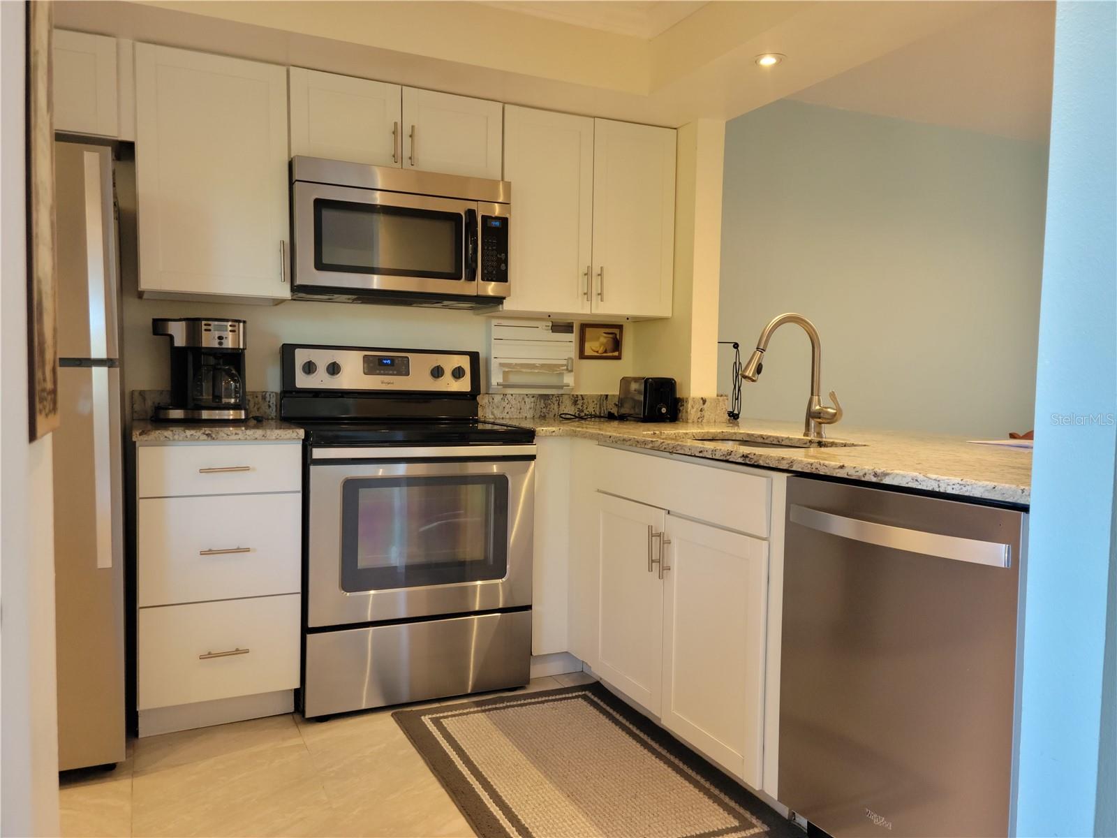 LAKEVIEW OF LARGO - Residential Lease