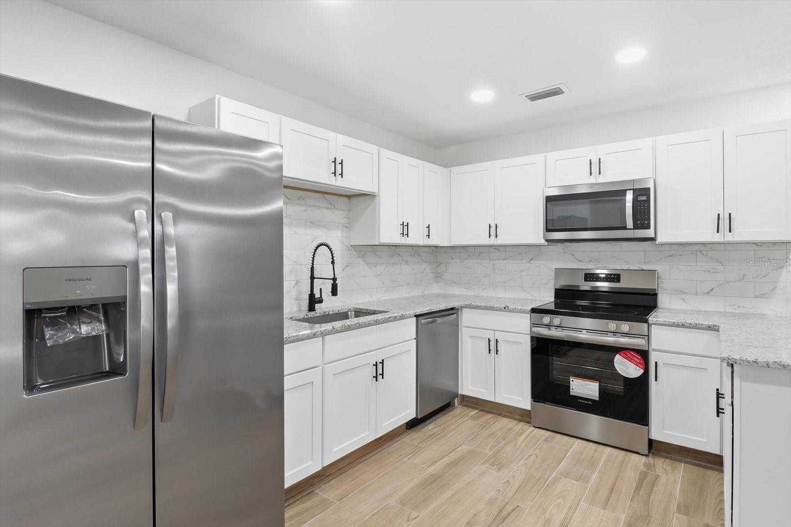 CITRUS SPGS UNIT 14 - Residential