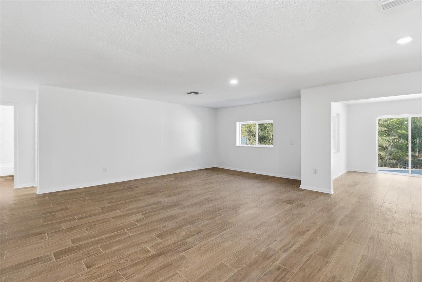 CITRUS SPGS UNIT 14 - Residential