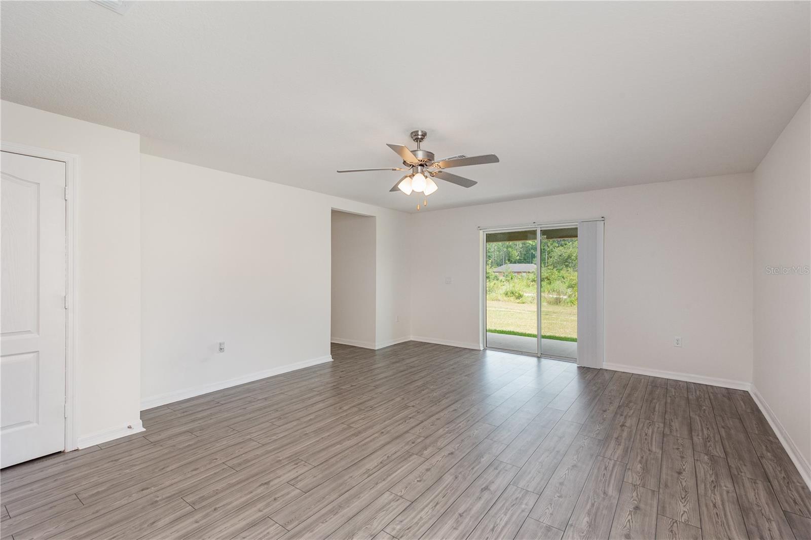 2507 WHITEHORSE STREET