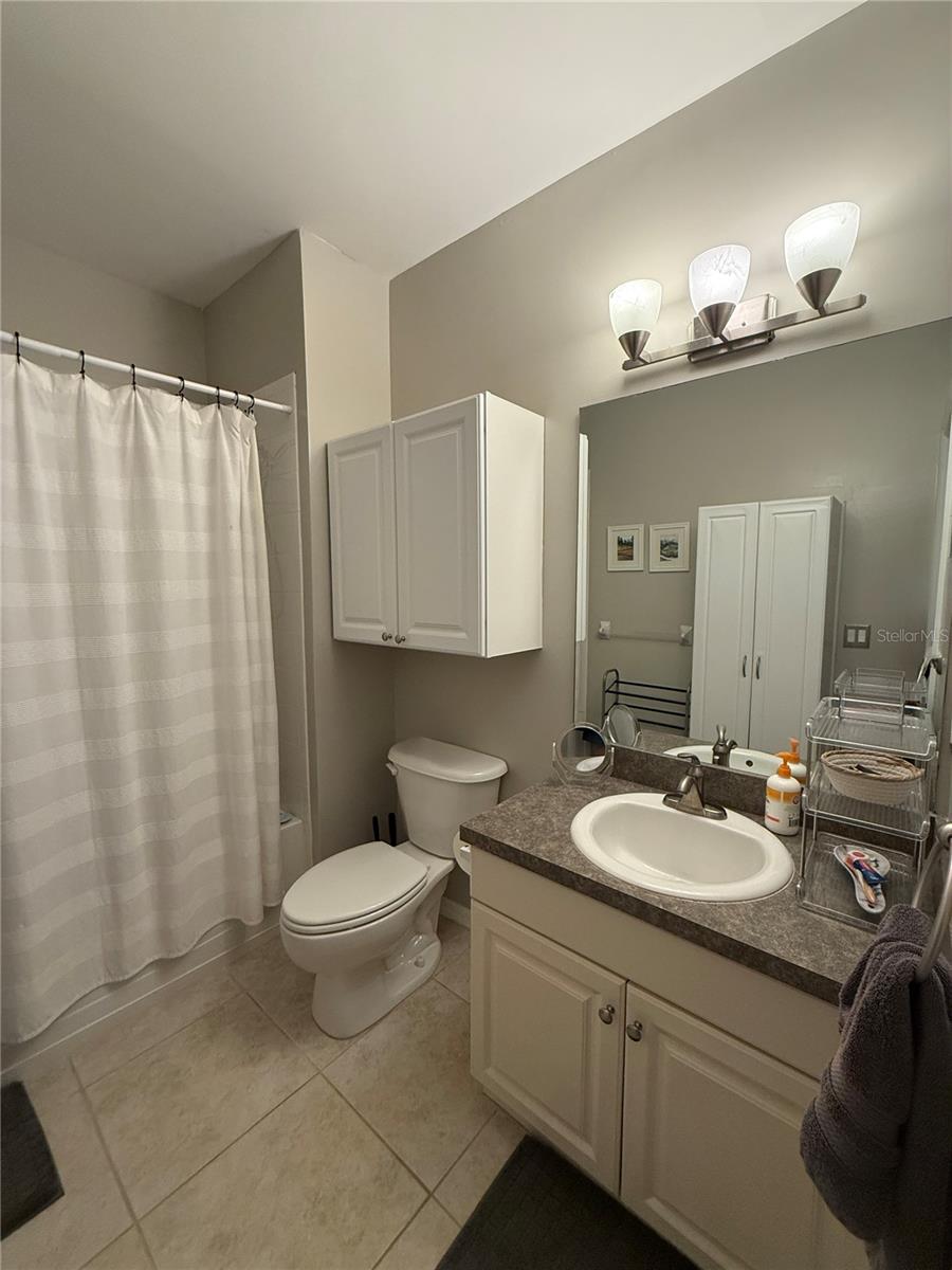 LAKE VIEW V/HERITAGE LAKE PARK - Residential Lease