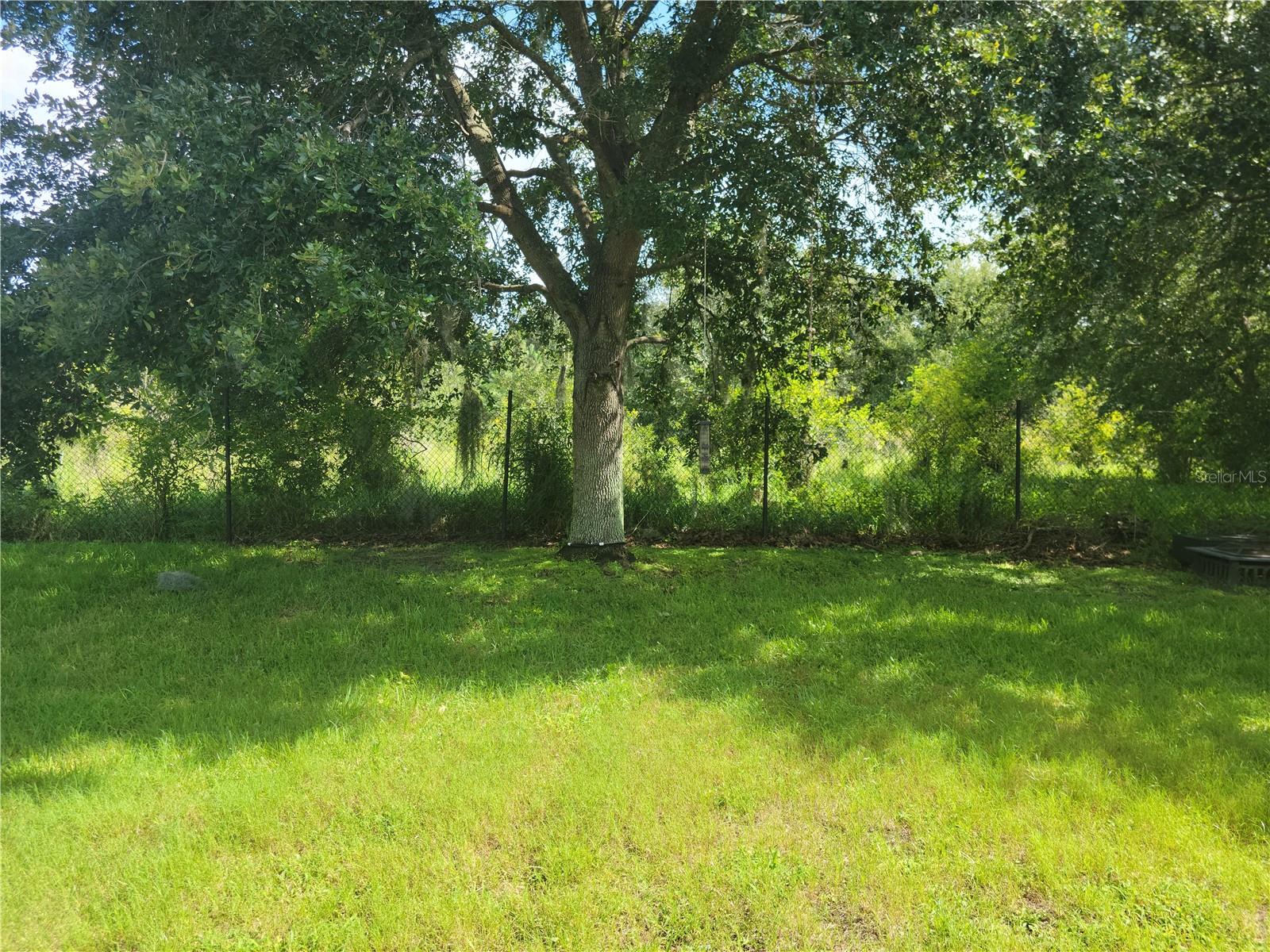 EAGLE CRK PH 01A - Residential Lease