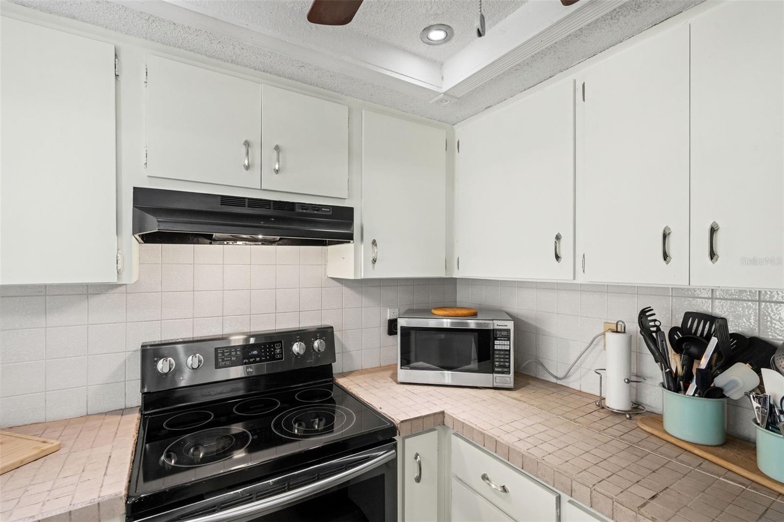 BEACON WOODS VILLAGE - Residential