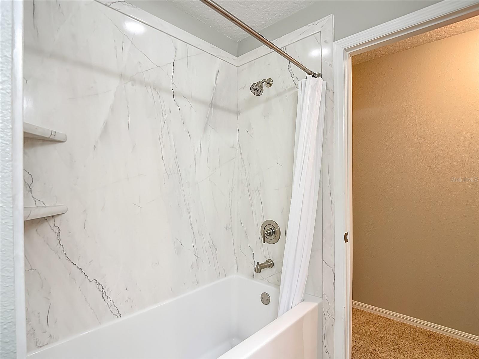 SOUTH HAMPTON - Residential