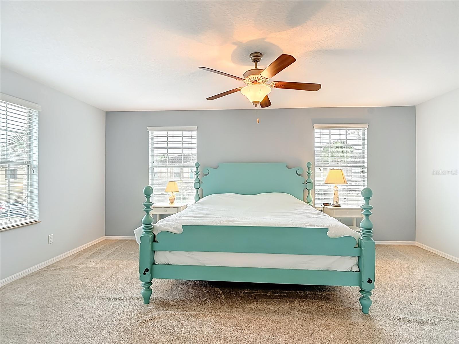 SOUTH HAMPTON - Residential