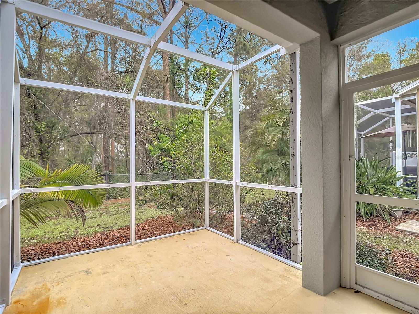 SOUTH HAMPTON - Residential