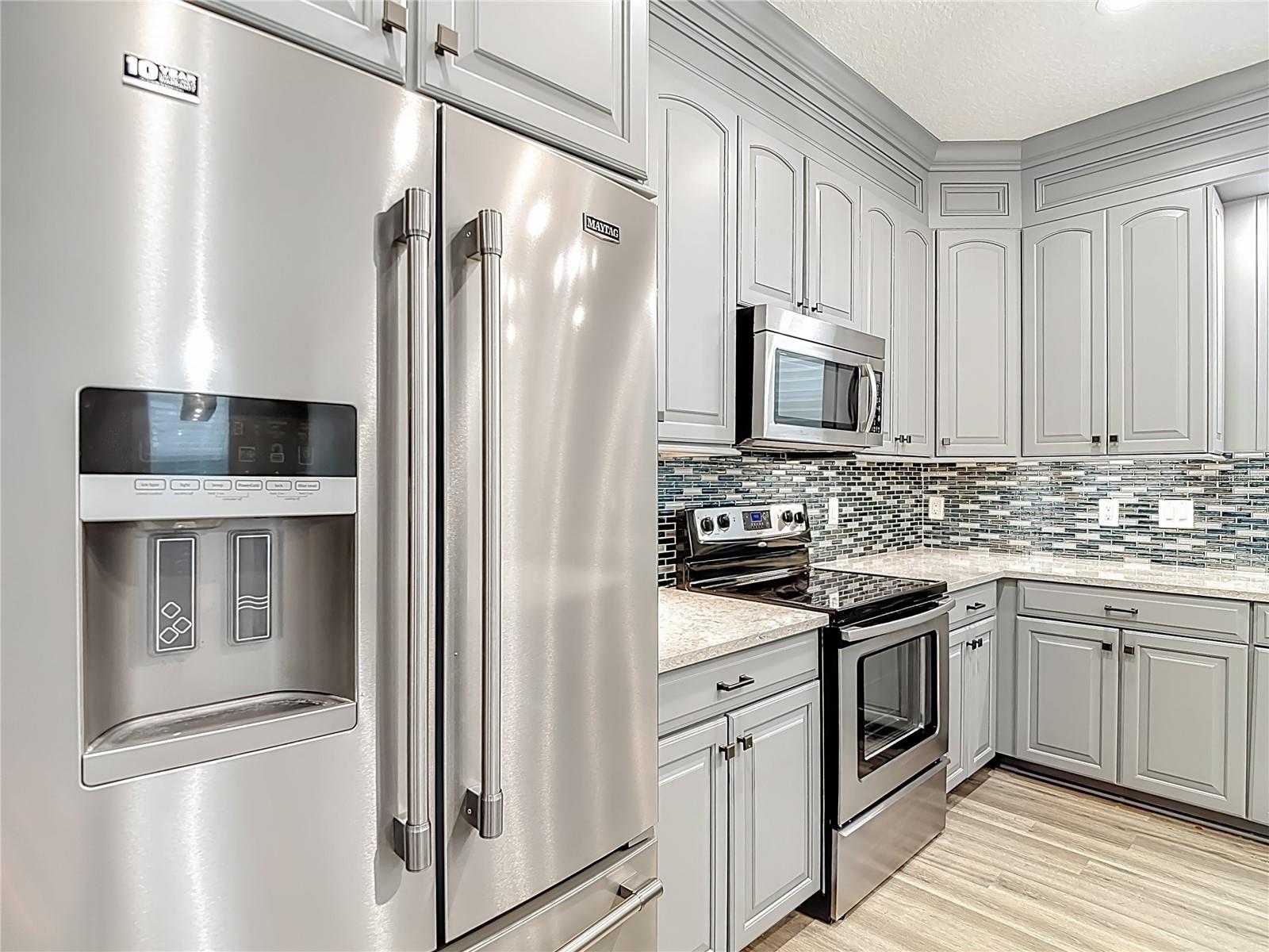 SOUTH HAMPTON - Residential