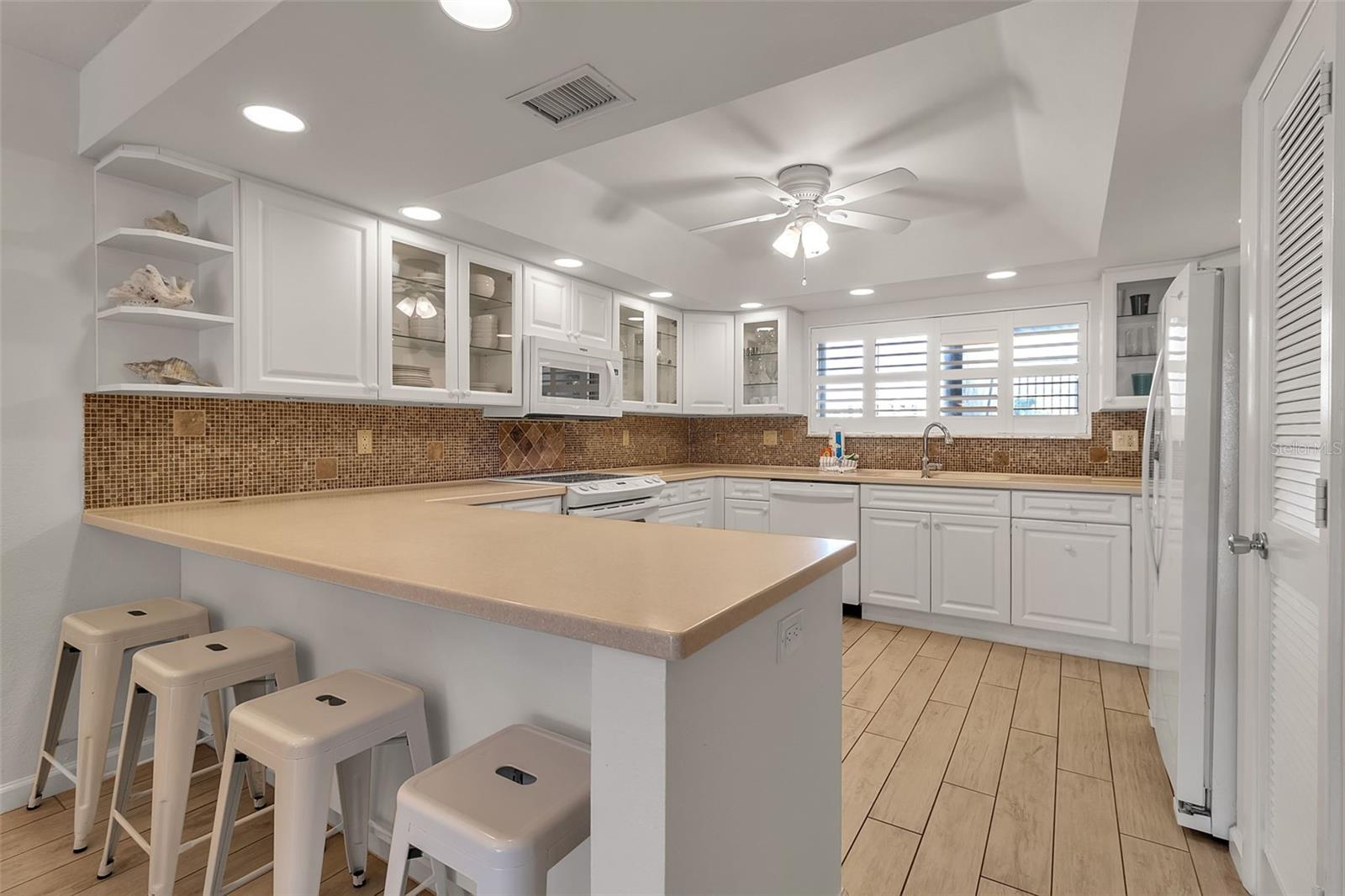 MIDNIGHT COVE PH 1 & 2 - Residential