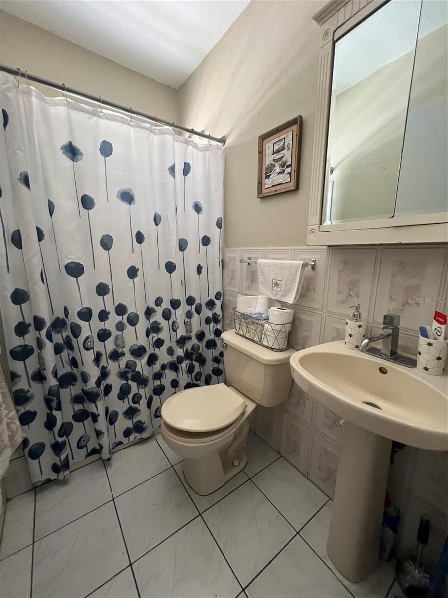 LOMAS VERDES DEVELOPMENT - Residential Income