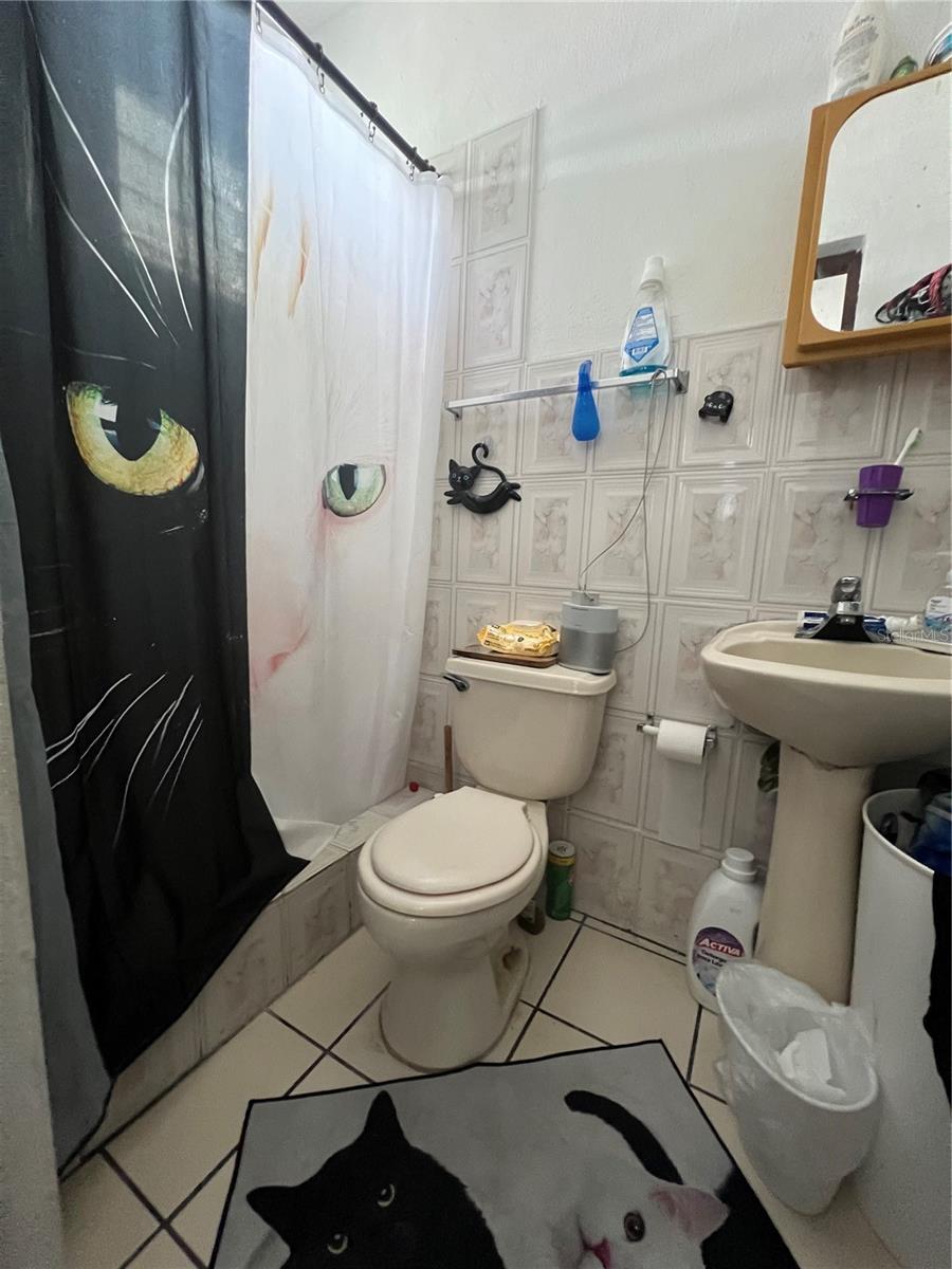 LOMAS VERDES DEVELOPMENT - Residential Income